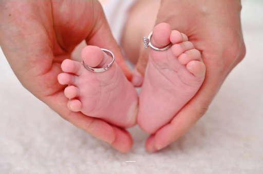 东莞孕妇两个月肚子疼